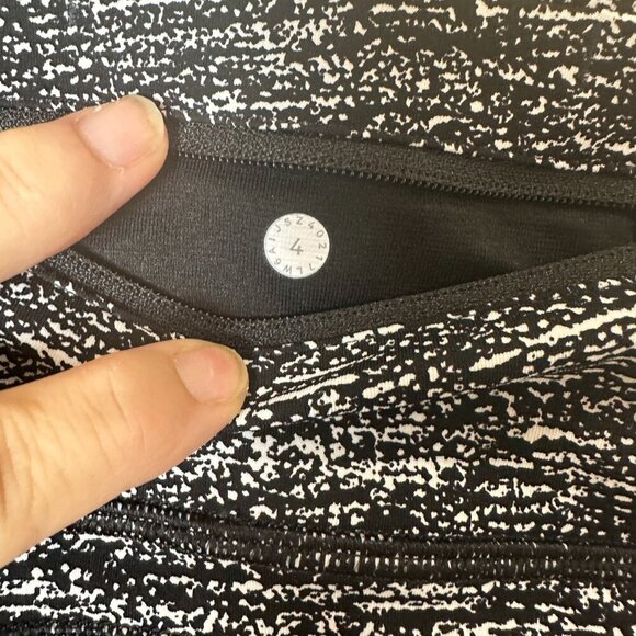 LULULEMON Black & White Space Dye Print Cropped Running TIghts Leggings size 4 - Picture 6 of 9